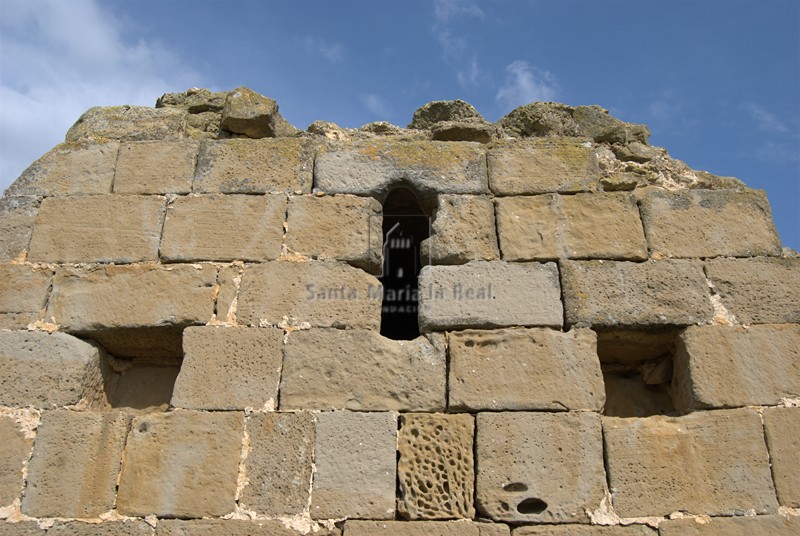 Detalle del muro occidental de la construcción abovedada