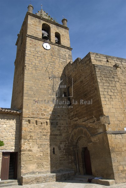 Torre y portada occidental