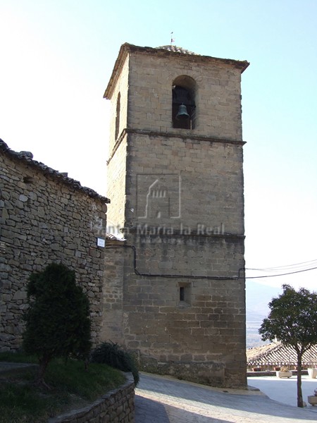 Torre campanario