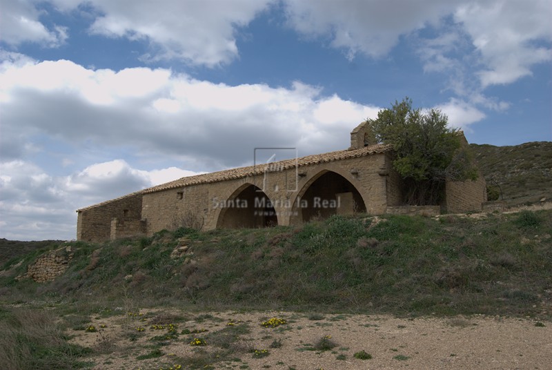 Exterior de la ermita de la Virgen de Serún