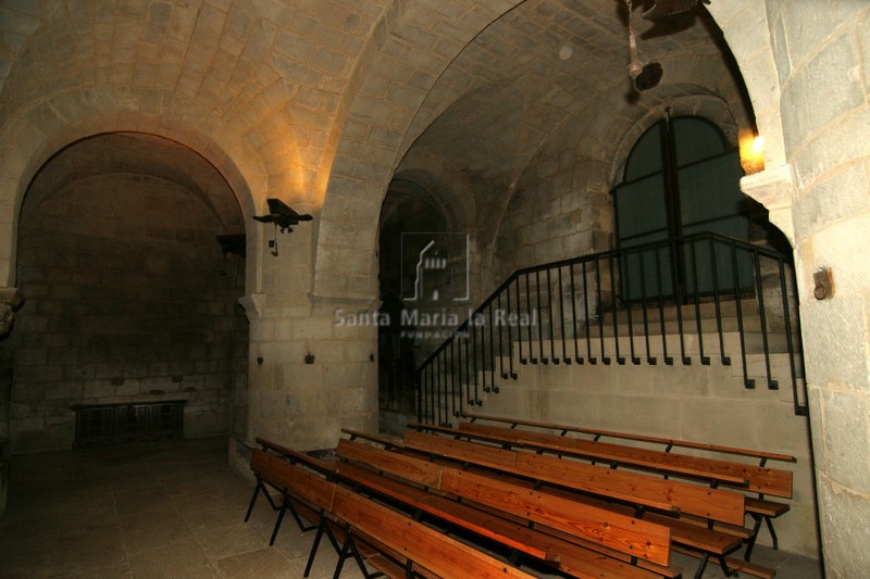 Zona de los pies de la iglesia baja